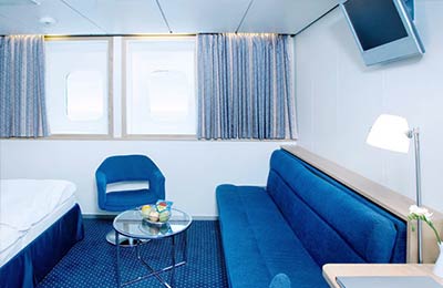 Commodore Cabin - 4 Berths