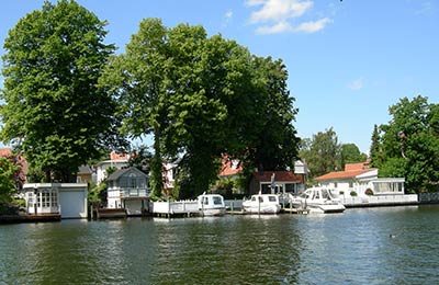 Book simply and easily with AFerry